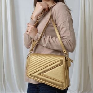 ❤️Valentino Belville Crossbody Flap Bag Oro VBS7NU02